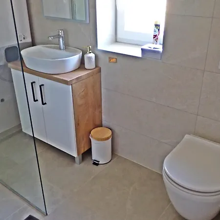 Rita Apartman *